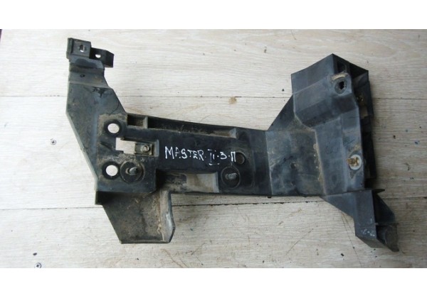 Кронштейн заднього бампера правий Renault Master II, 7700352212